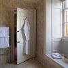Gilt Feature Room - Bathroom